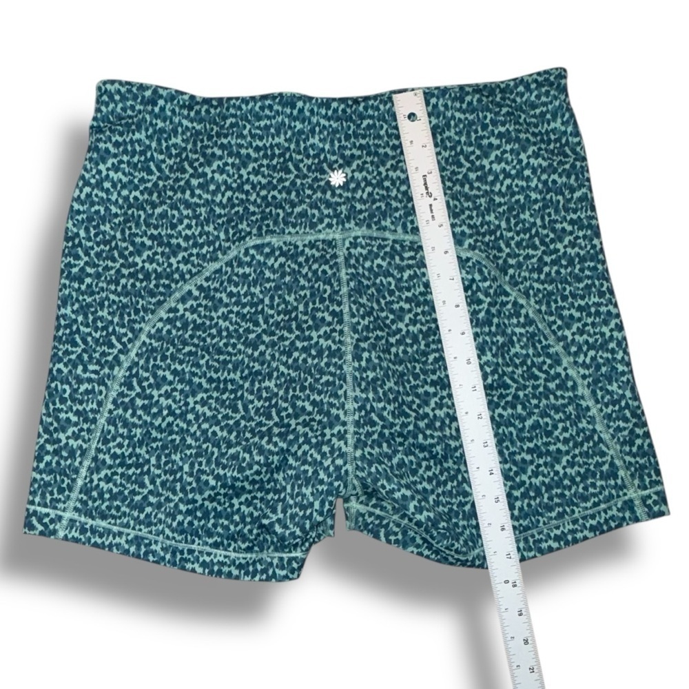 ATHLETA Ultimate Printed Shortie - 2X Teal Cheetah - Picture 8 of 8
